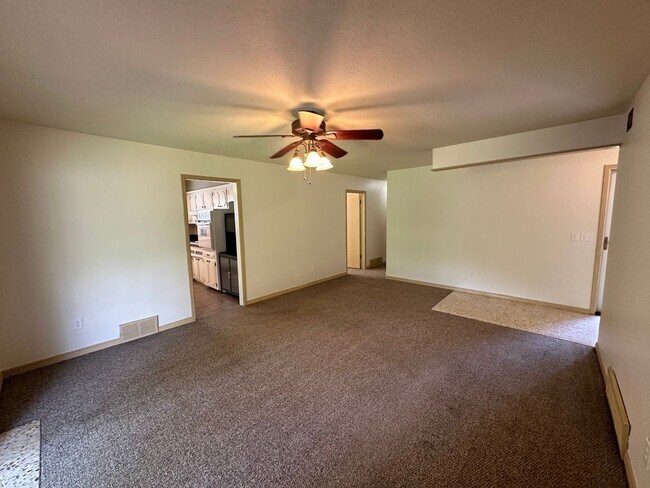 Foto del edificio - 3 Bed 1.5 Bath Home for Rent in SW OKC – N...
