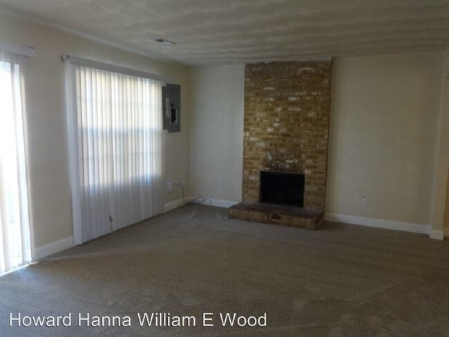 Foto del edificio - 449 Indian Summer Ln