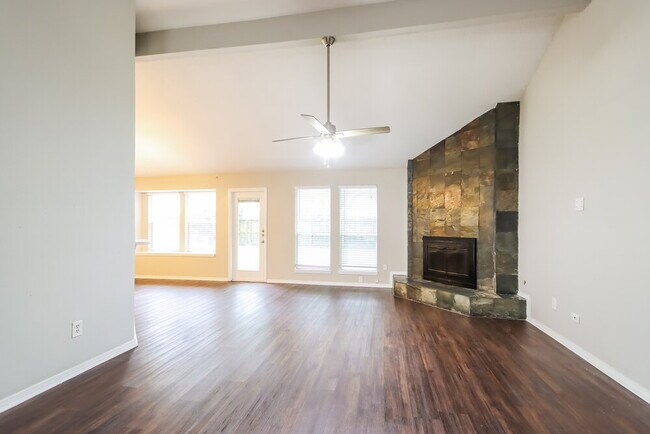 Foto del edificio - 5207 Village Springs Dr