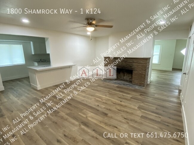 Building Photo - 1800 Shamrock Wy