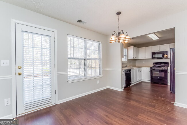 Foto del edificio - 2222 Serenity Dr NW