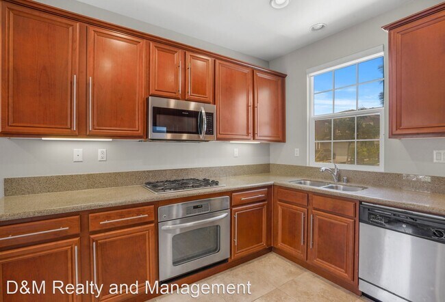 Foto del edificio - 4 br, 2.5 bath House - 3647 Glen Avenue