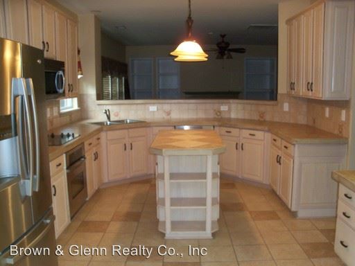 Building Photo - 5614 McChesney Dr