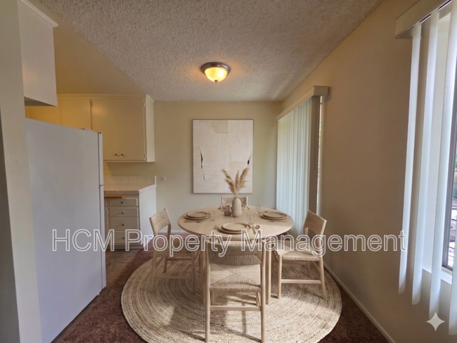 Building Photo - 15636 Valerio St