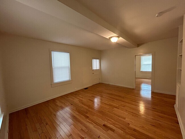 Foto del edificio - Spacious 2 Bed 2 Bath House with Storage /...
