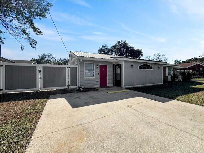 Foto del edificio - 1003 County Rd 17A W