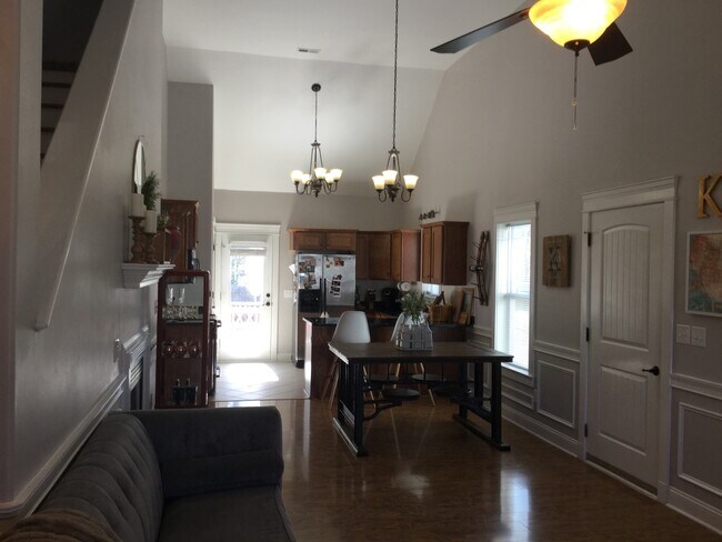 Building Photo - Welcome Home!