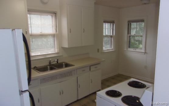 Building Photo - 455 W Breckenridge St