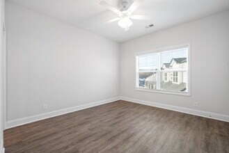 Building Photo - 760 Tracy Lane