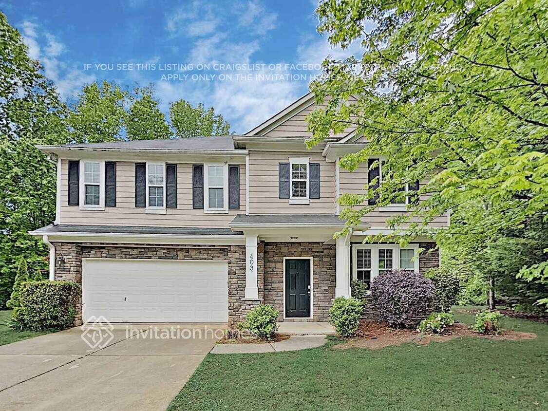 Foto principal - 403 Howell Crossing