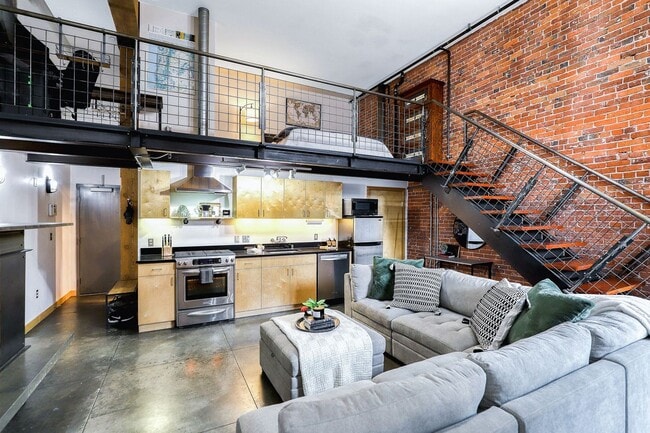 Building Photo - Cozy Loft in Downtown Spokane