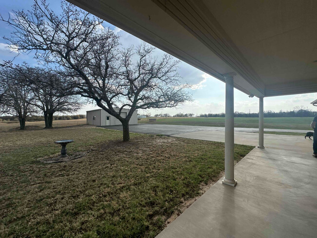 Foto del edificio - 535 Ross Ln