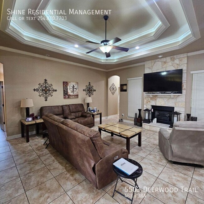 Foto del edificio - 5503 Deerwood Trail