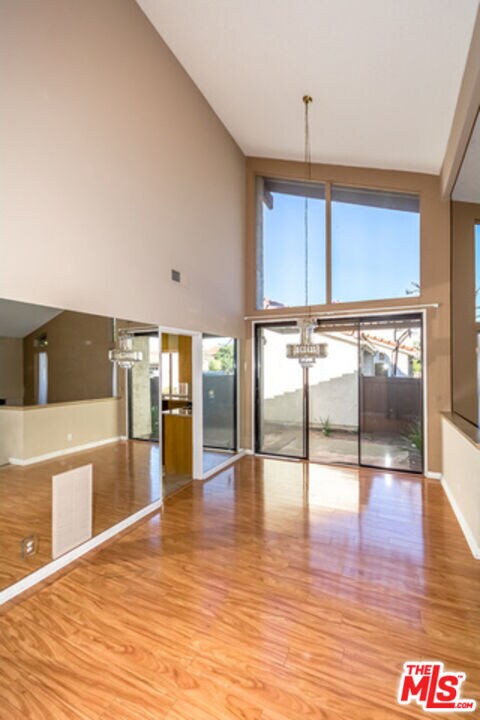 Foto del edificio - 4039 Lamarr Ave