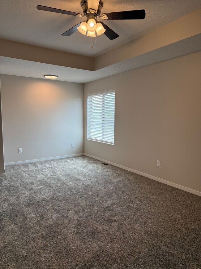 Foto del edificio - Brand New Spacious 2-Story with 3 bedrooms/2.5 bathrooms in Waverly