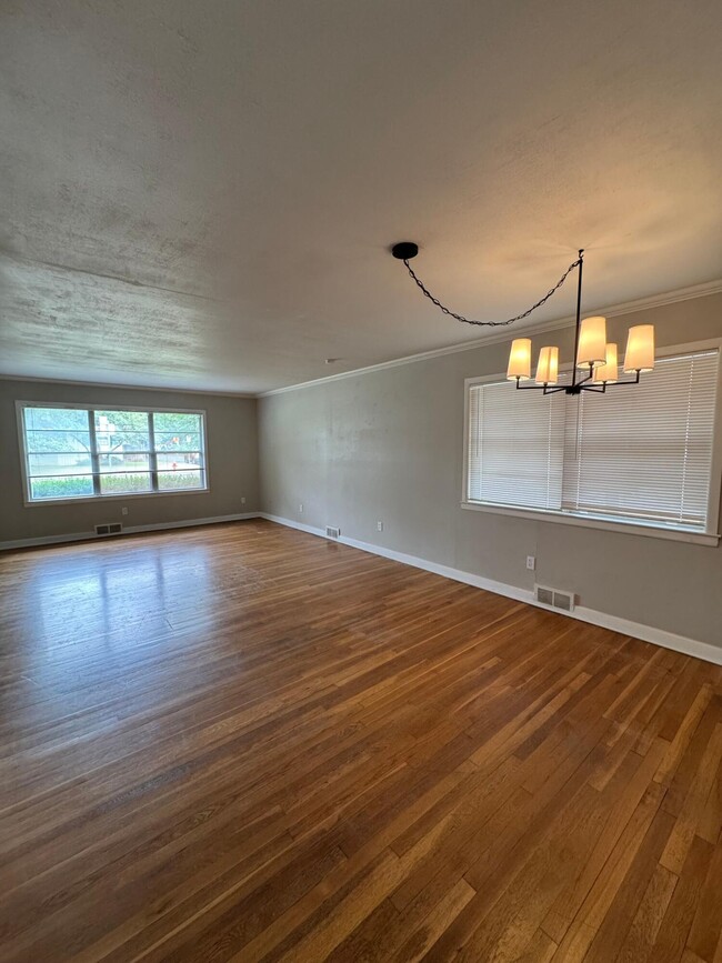 Building Photo - 2801 20th St