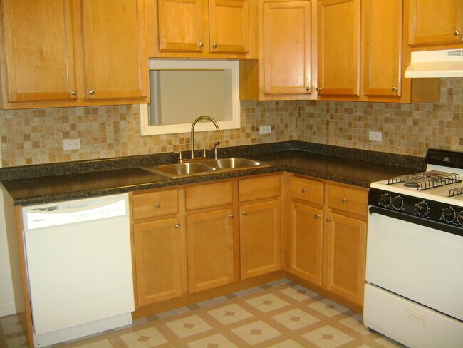 Building Photo - 1431 Kildeer Dr