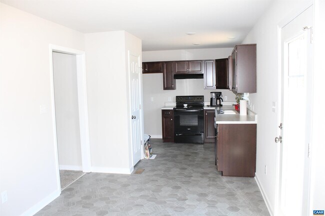 Building Photo - 217 Cohasset Cir