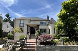 Building Photo - 3255 W Viewmont Wy W