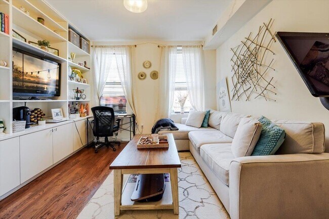 Foto del edificio - 129 Willow Ave