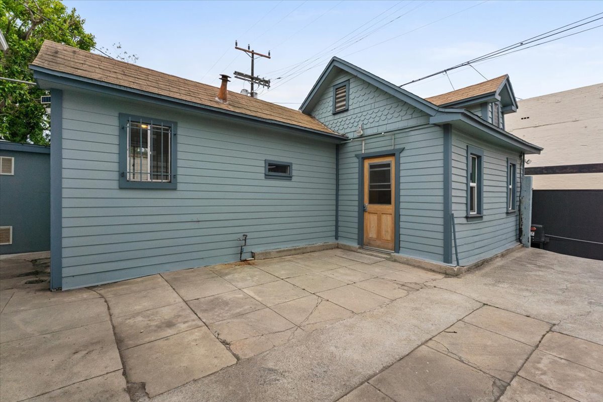 Photo - 961.5 Marco Pl (Los Angeles, CA)