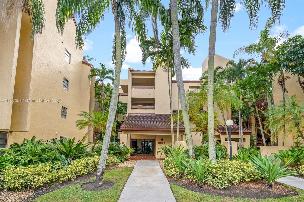 Foto principal - 9285 SW 125th Ave