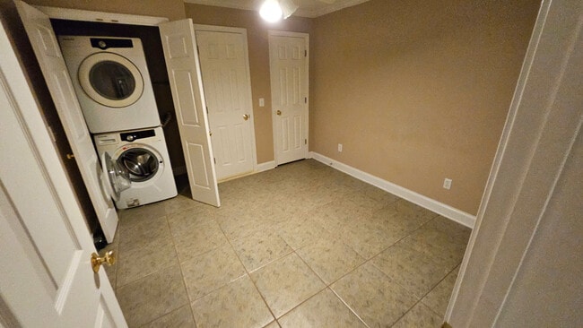 Building Photo - 5371 Grey Stag Ct