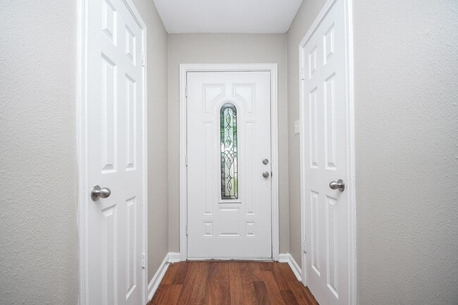 Foto del edificio - 710 Barnesville St