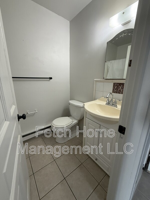 Foto del edificio - 736 E King St