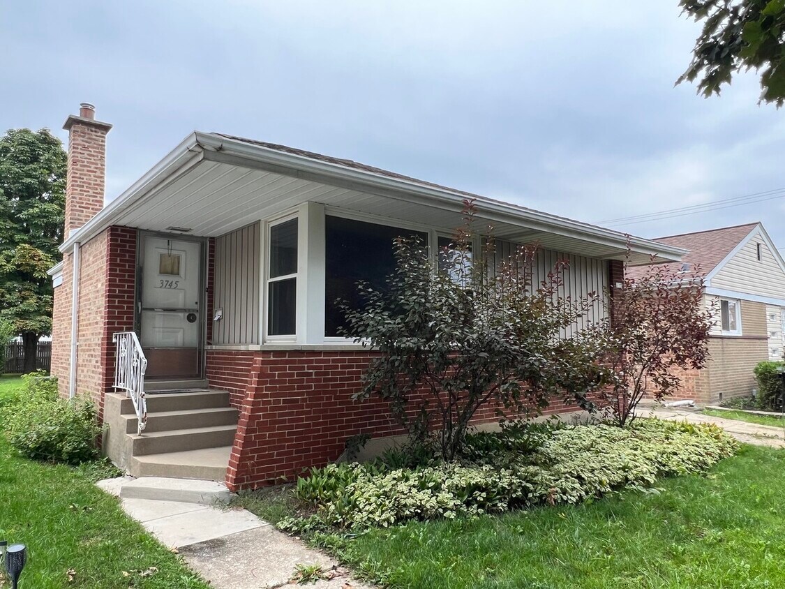 Primary Photo - 3745 W 78th Pl