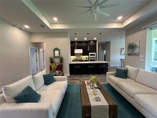 Foto del edificio - 579 SW 122nd Terrace