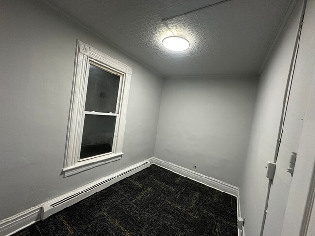 Building Photo - 15 Pennington St