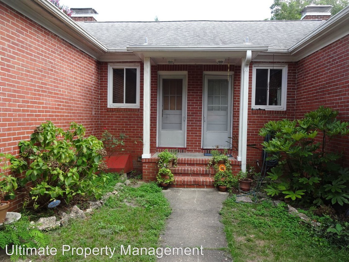 Primary Photo - 2701 Market St