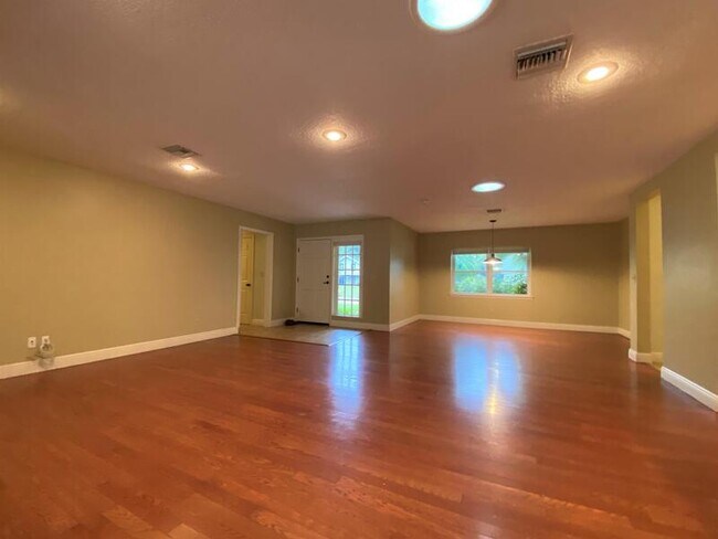 Foto del edificio - 205 S Woodland St