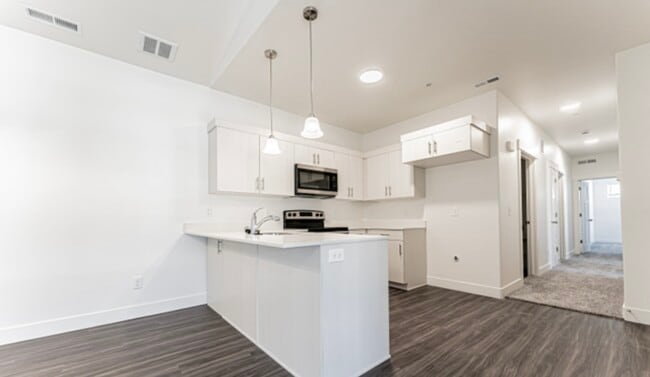 Building Photo - 4718 W Neill Ln
