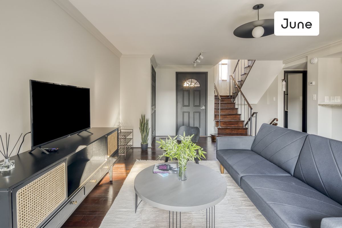 Foto principal - 1331 I Street Northeast