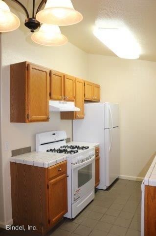 Building Photo - 2140 Tydd St