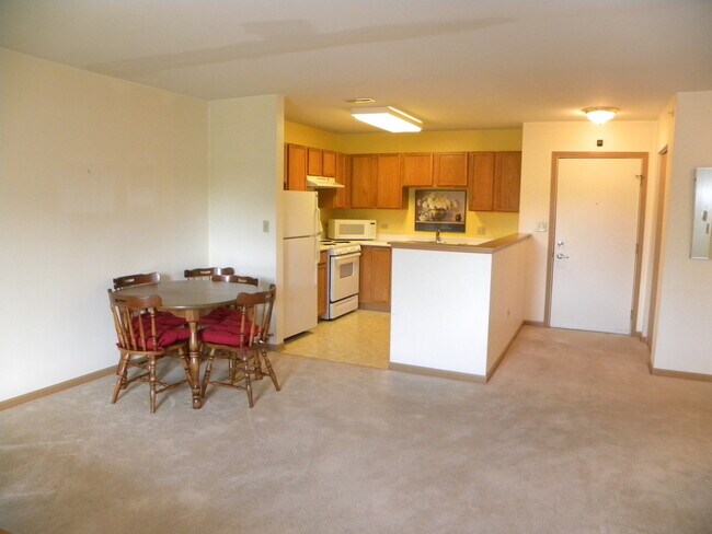 Building Photo - 801 N McLean Blvd