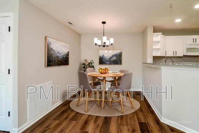 Foto del edificio - 100 Kensington Blvd