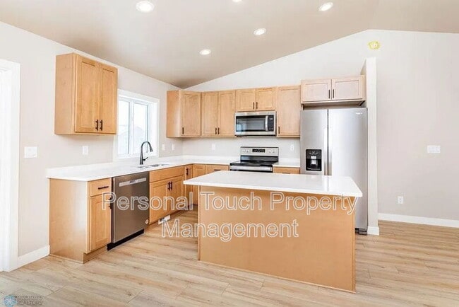 Foto del edificio - 6622 68th St S