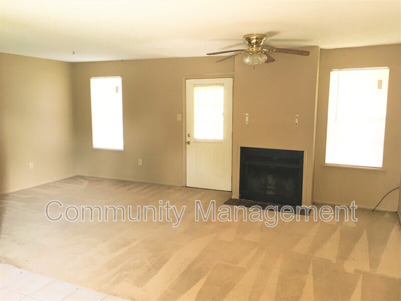 Foto principal - 7817 Bles Ave