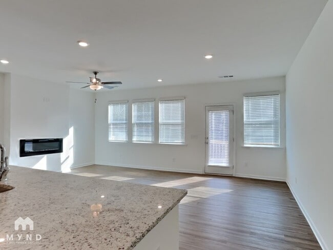 Building Photo - 289 Whitetail Cir