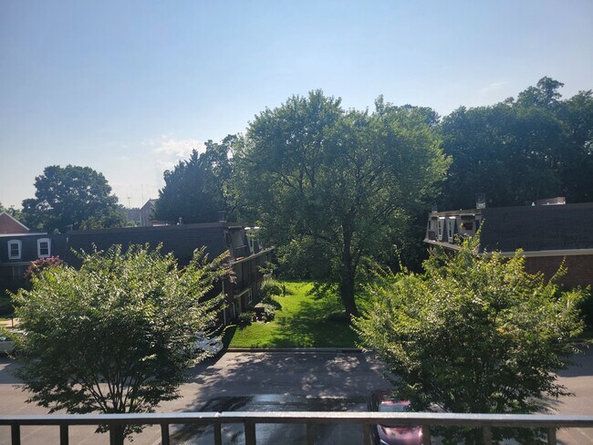 Foto del edificio - 341 Homeland Southway