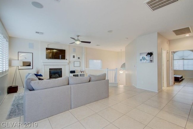 Building Photo - 316 Autumn Palace Ct