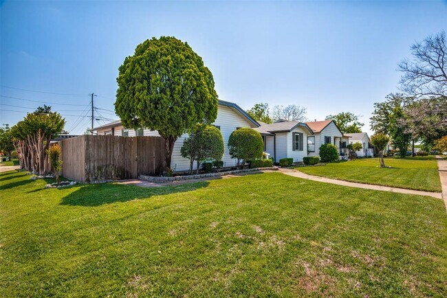 Building Photo - 4630 Kelton Dr