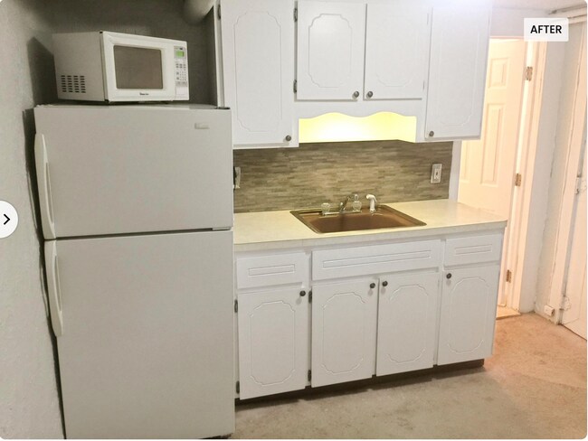 Kitchenette 2 view - 404 Virginia Ave