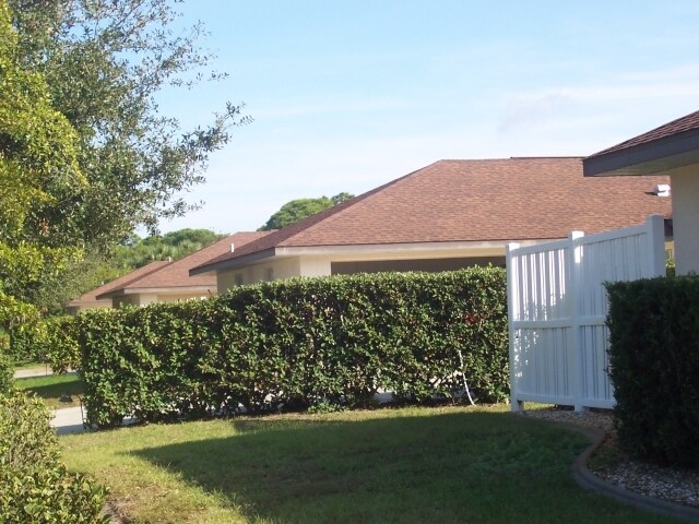  - 213 Rotonda Blvd W