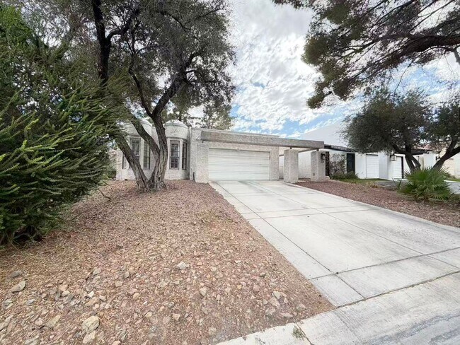 Foto del edificio - 3174 Bel Air Dr