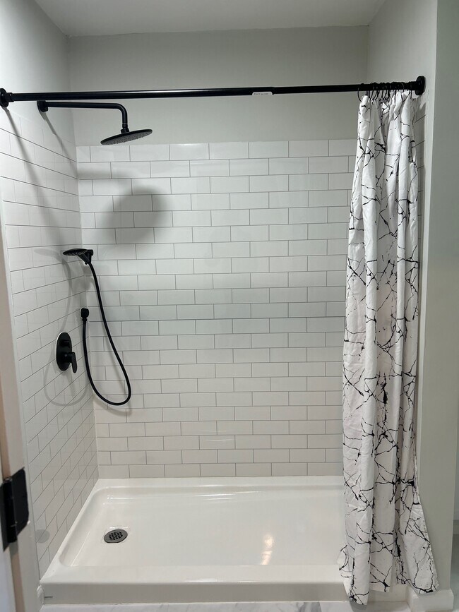 Foto del edificio - 1530 Fort Johnson Rd