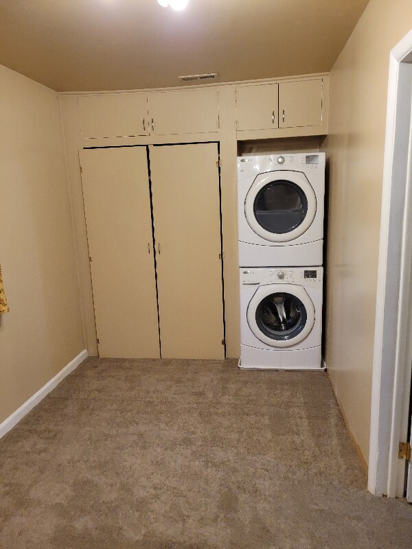 Building Photo - 1435 E Iliff Ave